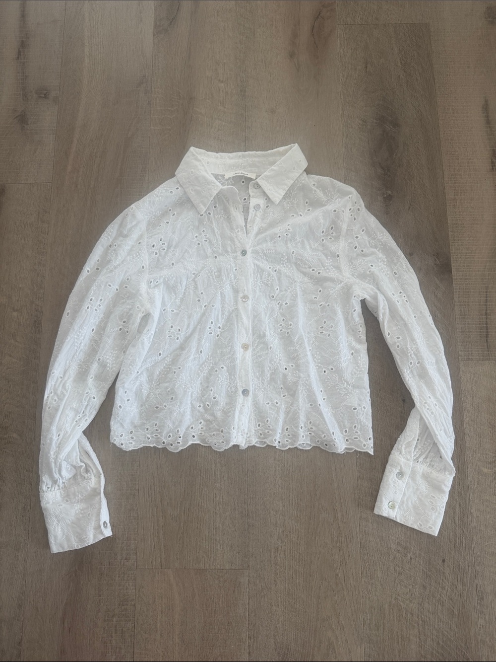 Idem Dutton White Eyelet Button-Down 100% cotton Top size medium